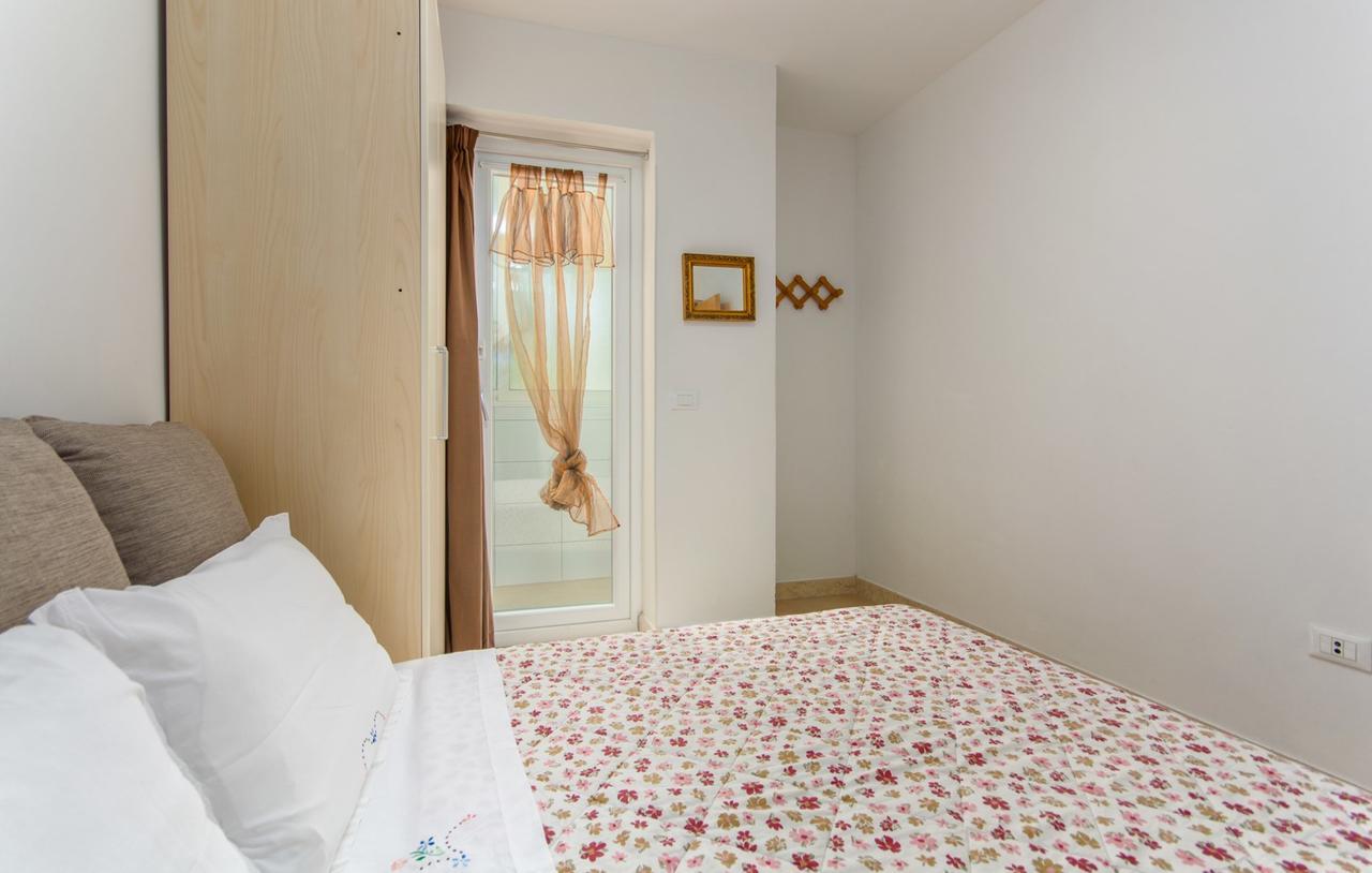 Apartment Riva Πόρετς Εξωτερικό φωτογραφία
